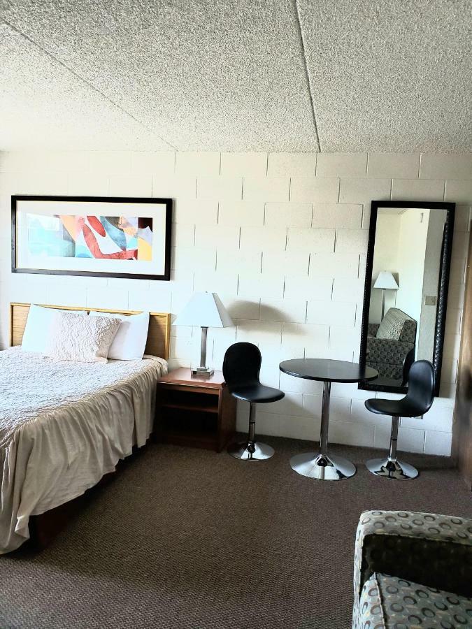 M&M Motel Connell Exterior photo